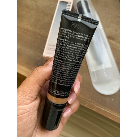 Mary Kay | CC Cream & Foundation Brush - Picture 3 of 14